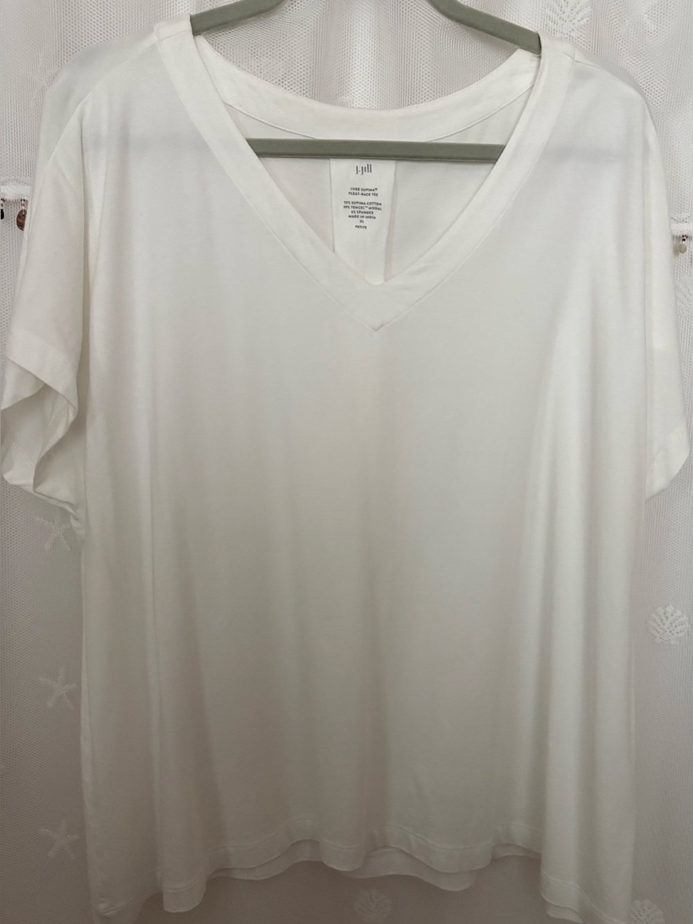 J Jill Luxe Supima Pleat BackTee. Size Petite Extra Large. Color white.